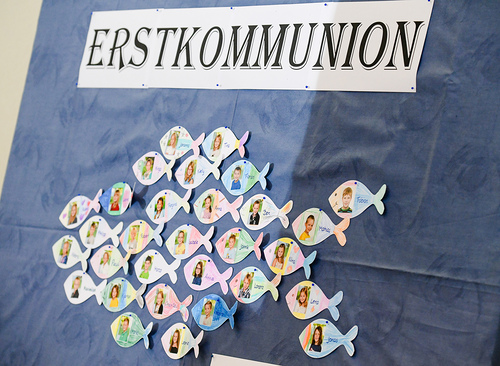 Erstkommunion / Vorbereitung, Knder, Fisch, Kirche / Gemeinschaft / Schwarm