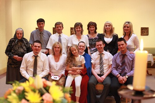 Sr. Maria Sidorova im Kreise ihrer Familie